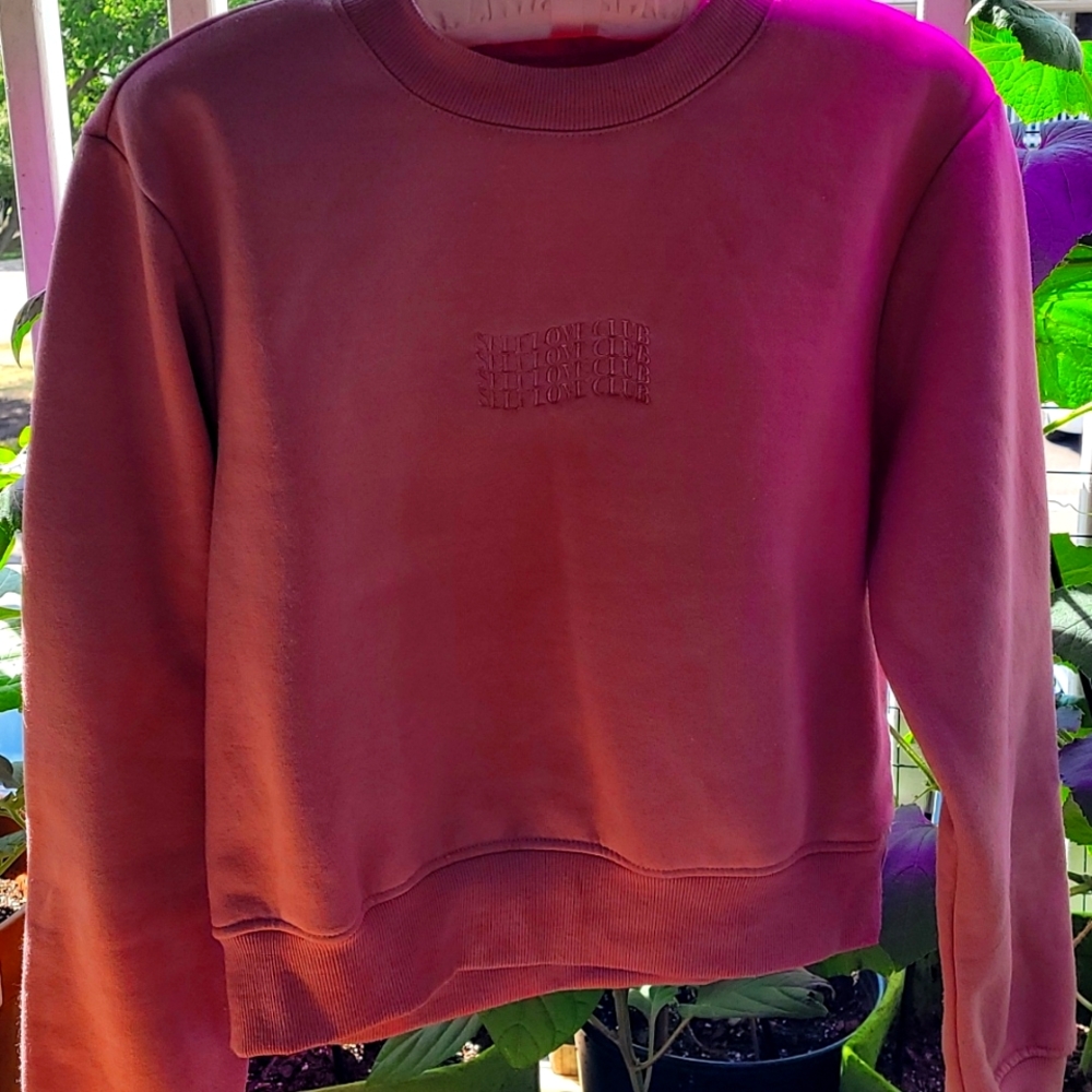 "Brooklyn and Clark" Muave Sweater, Size S / M, Comfortable